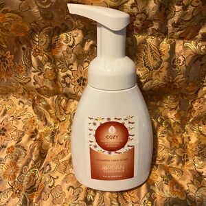 Foaming Hand Soap Cozy Vanilla Cinnamon 8 oz Fall Home Scent-Jordan Essentials